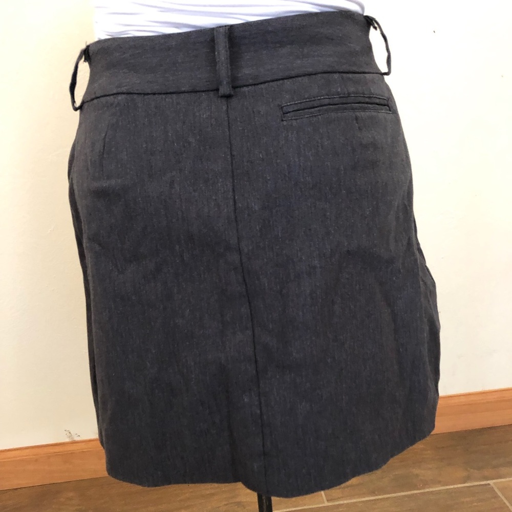 Mini skirt - Picture 2 of 4